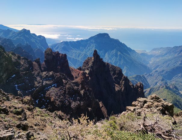 TREKKING GUIDATO AL ROQUE DE LOS MUCHACHOS vista-Caldera-e-Cumbre-Vieja